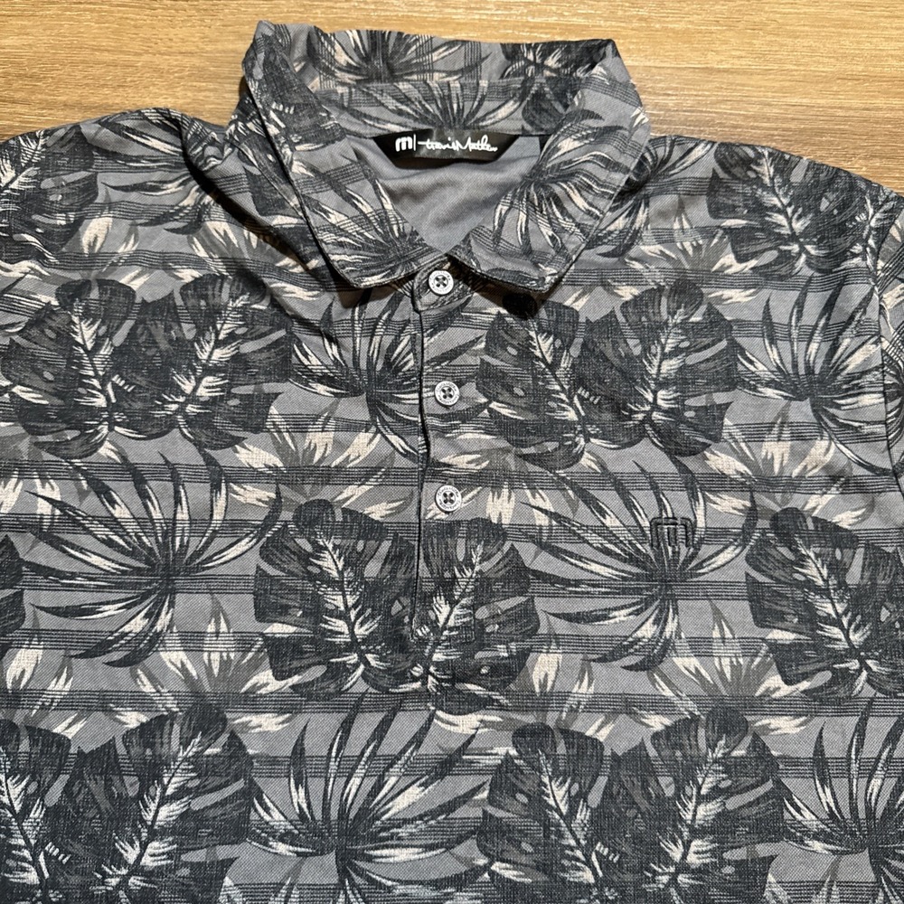 Travis Mathew Shirt Mens XL Gray Floral Big Snow Pima‎ Travel Golf Performance